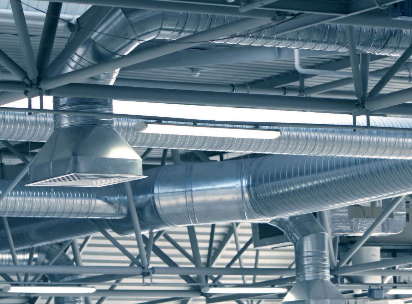 Aires acondicionados Hitachi instalados por Inmilenio en Ecuador